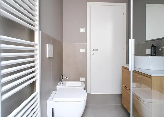 Guest house Tower Double - 3 Min Walk To Bernina Express 3*